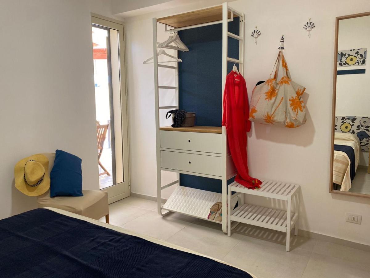 Casa Vacanze Il Giardino Dei Girasoli Marina di Ragusa Ngoại thất bức ảnh