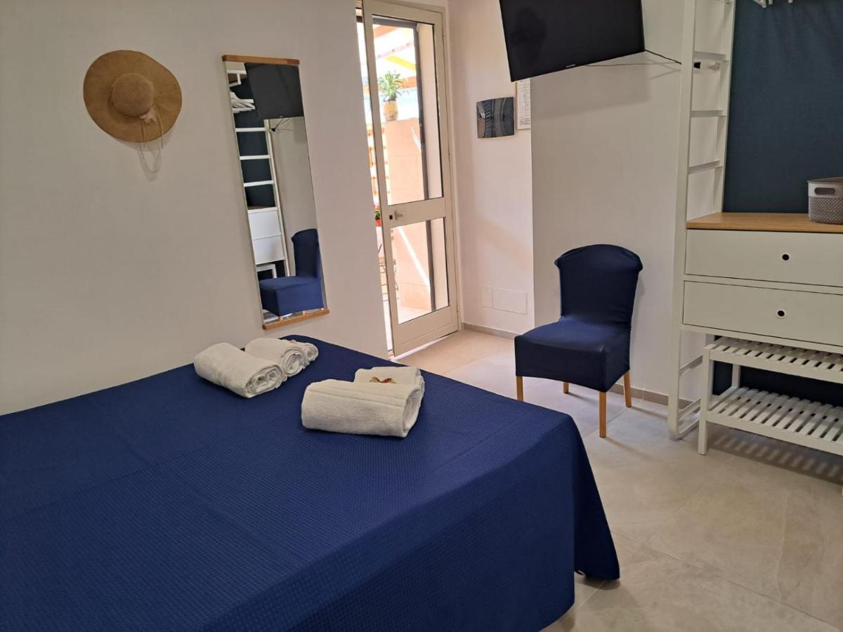 Casa Vacanze Il Giardino Dei Girasoli Marina di Ragusa Ngoại thất bức ảnh