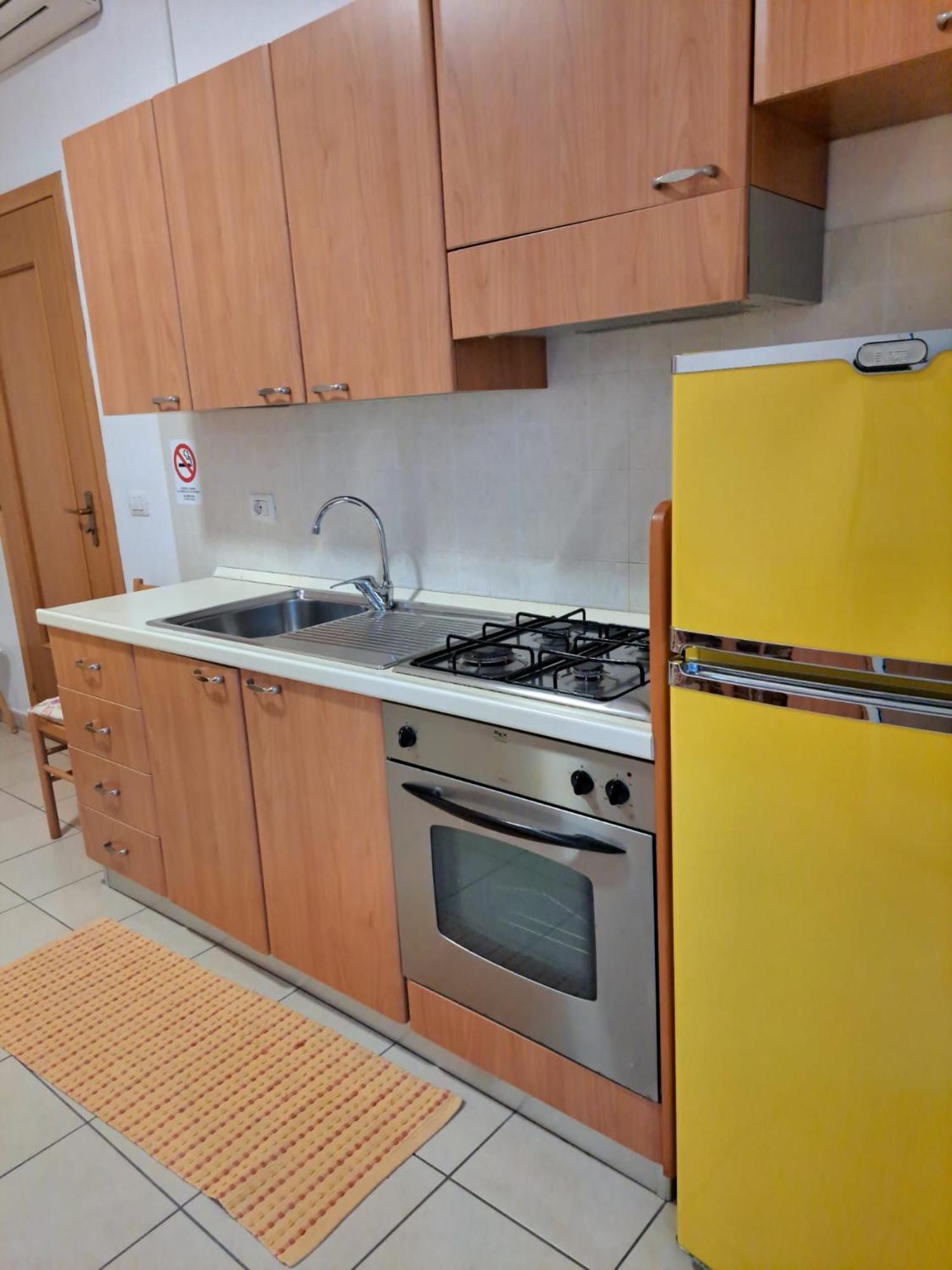 Casa Vacanze Il Giardino Dei Girasoli Marina di Ragusa Ngoại thất bức ảnh