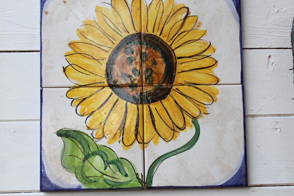 Casa Vacanze Il Giardino Dei Girasoli Marina di Ragusa Ngoại thất bức ảnh
